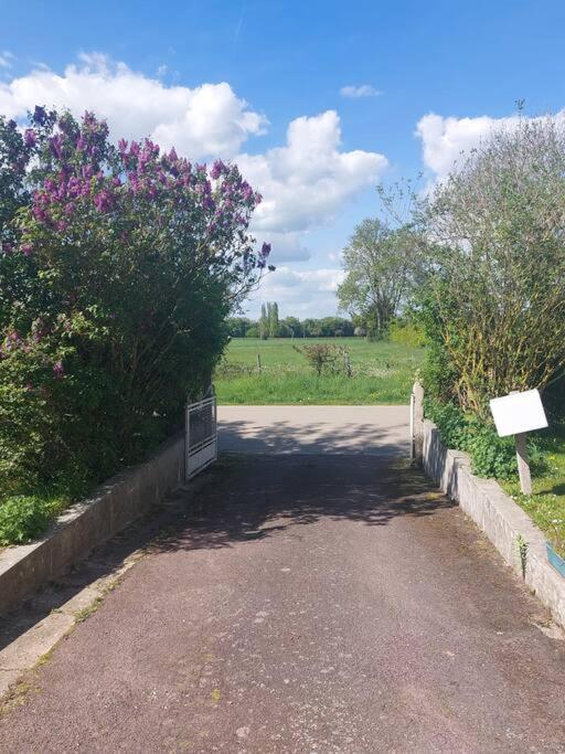 Gite Au Coeur D'Une Residence D'Artiste Saint-Aubin-de-Bonneval Dış mekan fotoğraf